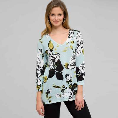 Printed V-Neck Pullover